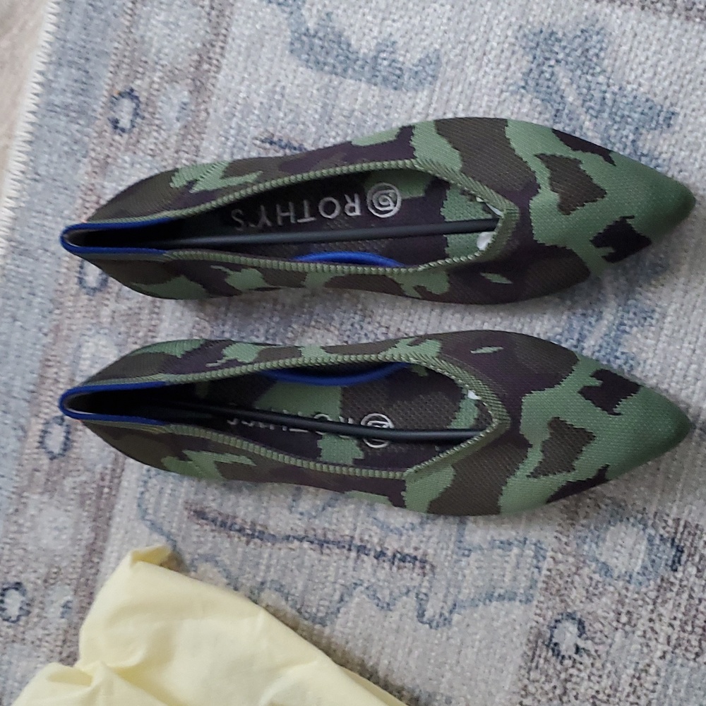 New Rothy' The Point Green Camo Flats Shoes Sz7.5 - Picture 10 of 10